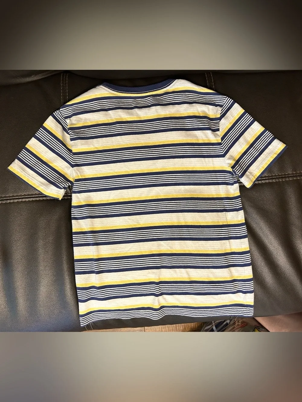 Old Navy Striped T-Shirt.‎ Boys M 8.